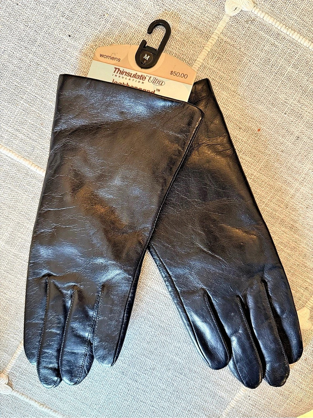 Wilson’s Leather Thinsulate Ultra Black Gloves NWT Women’s Medium NWT